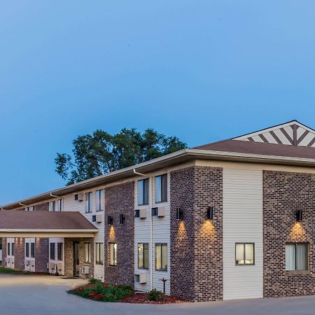 Super 8 By Wyndham Madison Ξενοδοχείο Εξωτερικό φωτογραφία